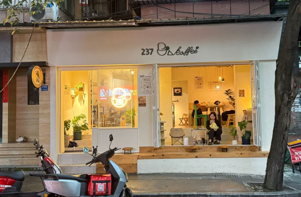 商业空间色彩搭配要点：吸客又留客，适配全业态